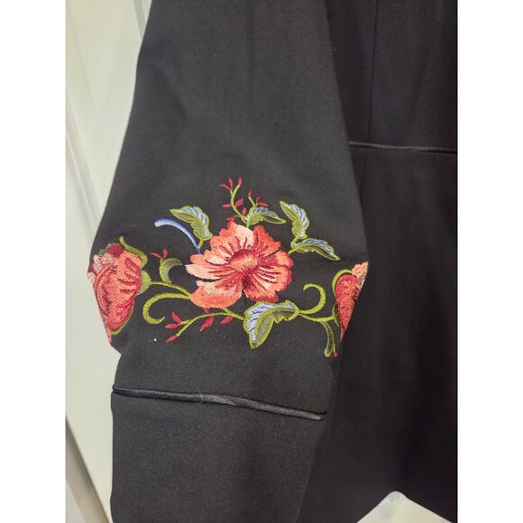 CHICO’S Black Floral Embroidered Ponte Long Jacket Coat Top Size 3 US 16/18 - Picture 4 of 7
